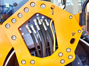  高壓膠管的制作過程和操作的要點